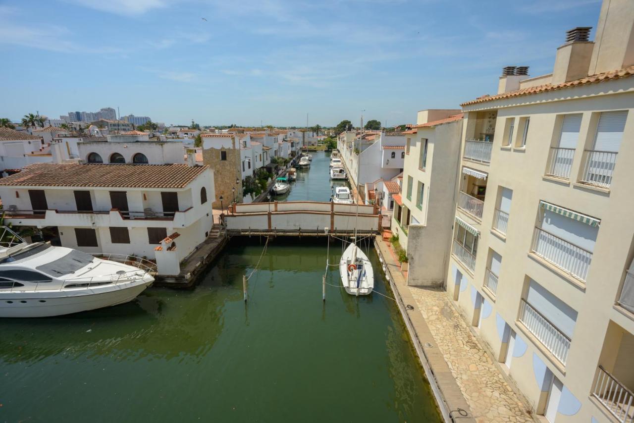 Villa Casa Cartago à Empuriabrava Extérieur photo