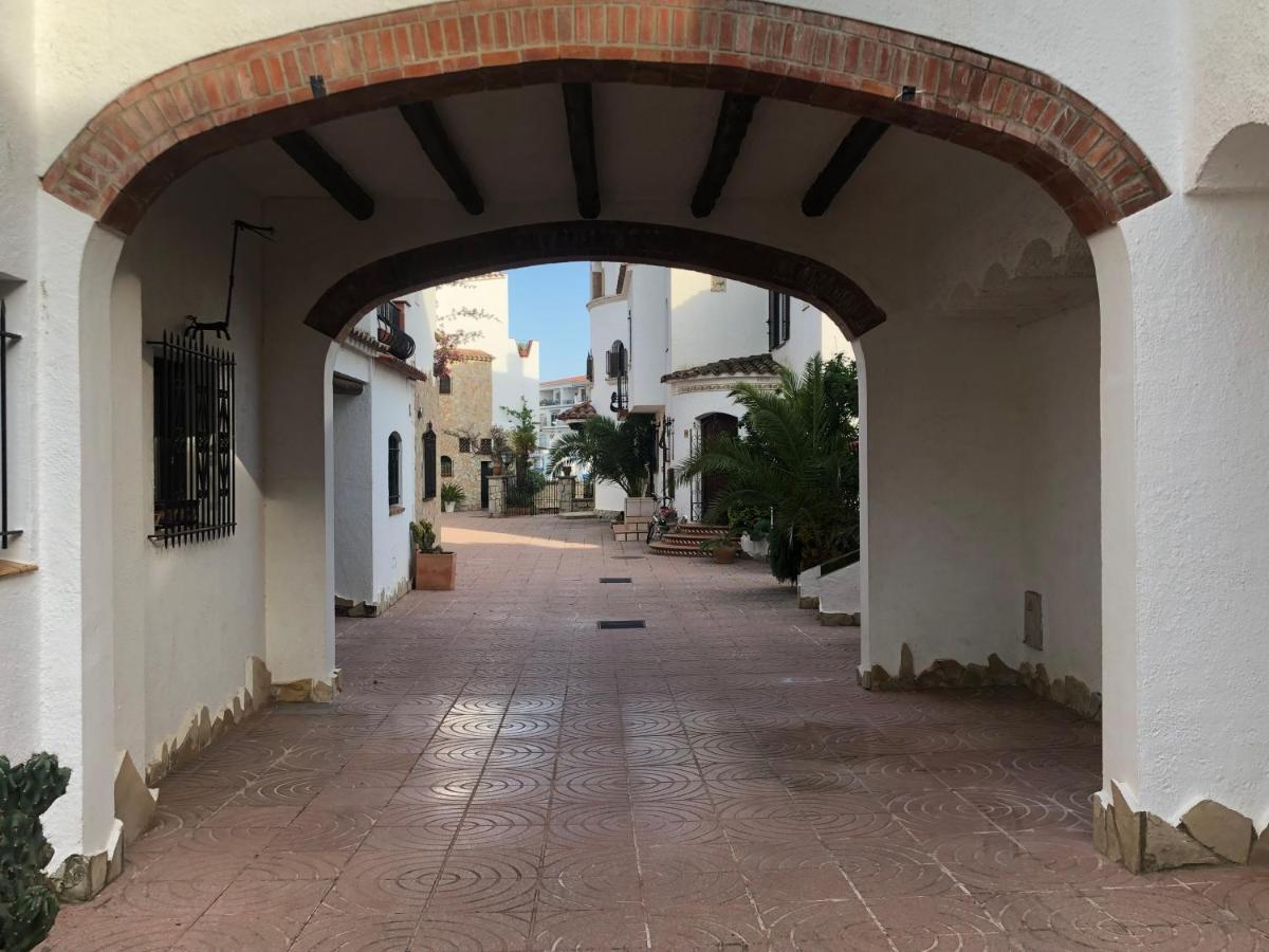 Villa Casa Cartago à Empuriabrava Extérieur photo