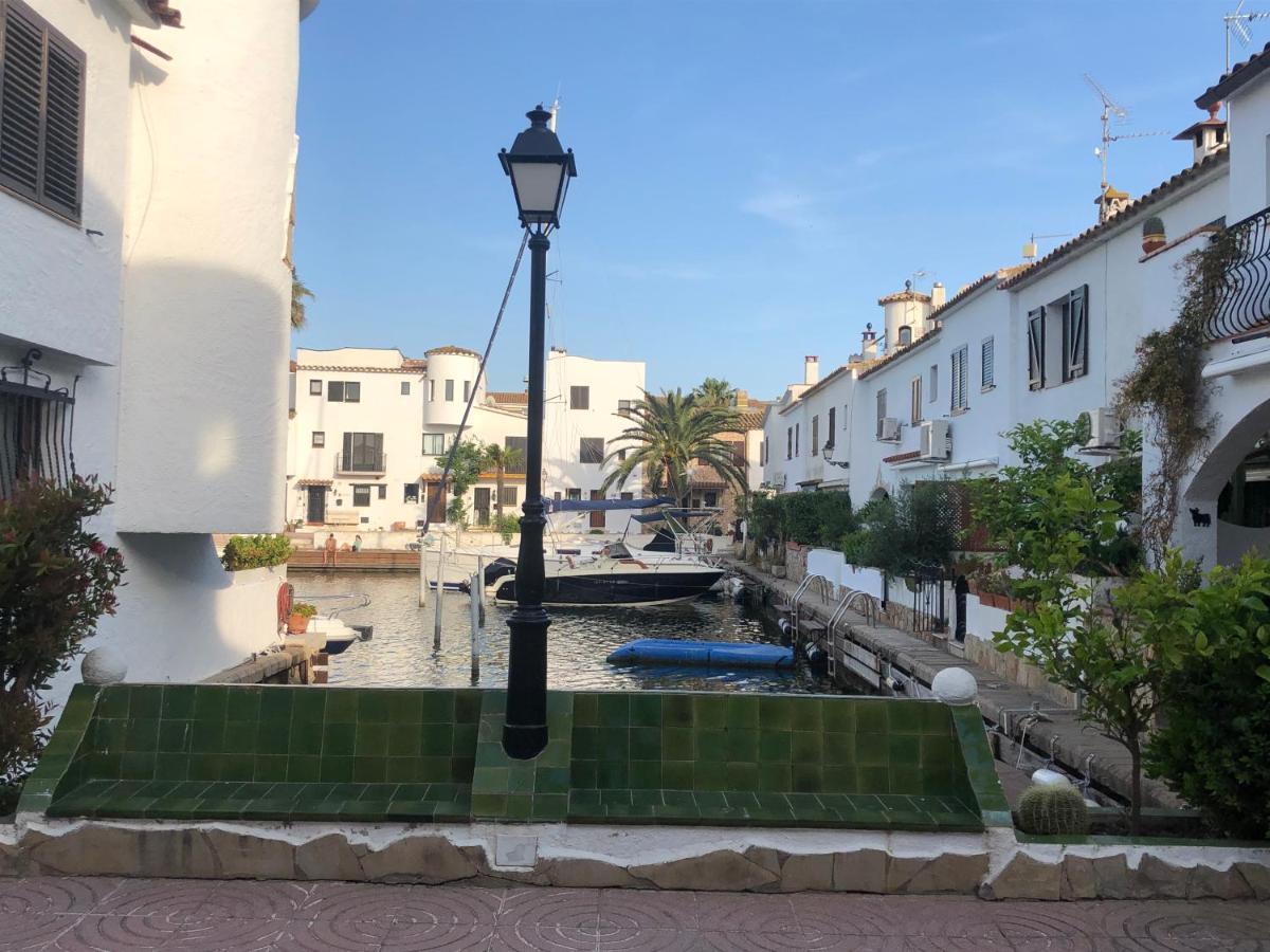 Villa Casa Cartago à Empuriabrava Extérieur photo
